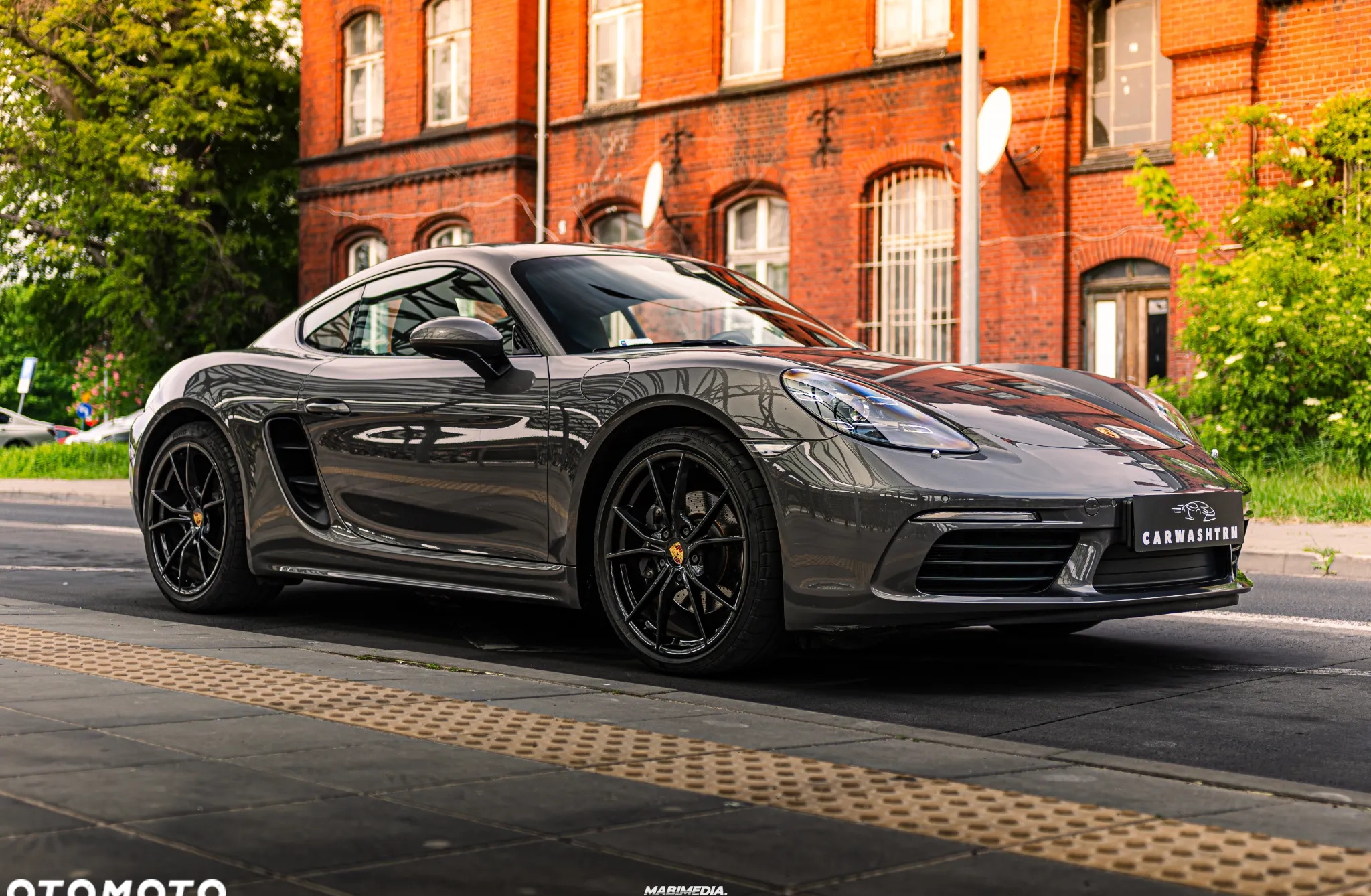 Porsche 718 Cayman cena 250000 przebieg: 34000, rok produkcji 2018 z Lipno małe 529